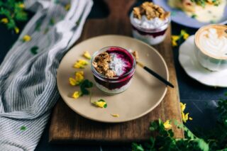 sneak peak of a brunch photoshoot I did for 
@daughtersofpromise 🥑🍳🌻
.
.
.
.
.
The recipes for everything you see here will be found in their upcoming edition ‘Wholeness’, so definitely purchase a copy once it’s available in September🥳🥳🙌🏻